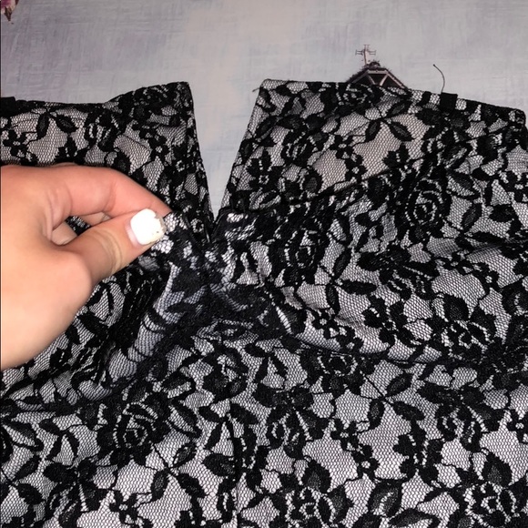 STRAPLESS DRESS! - Picture 4 of 5